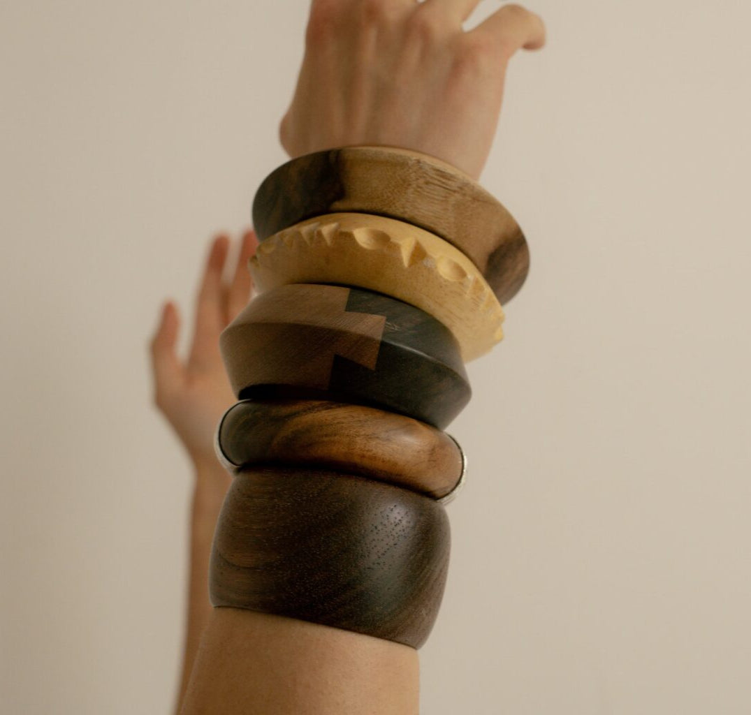 WOOD ANGULAR BRACELET