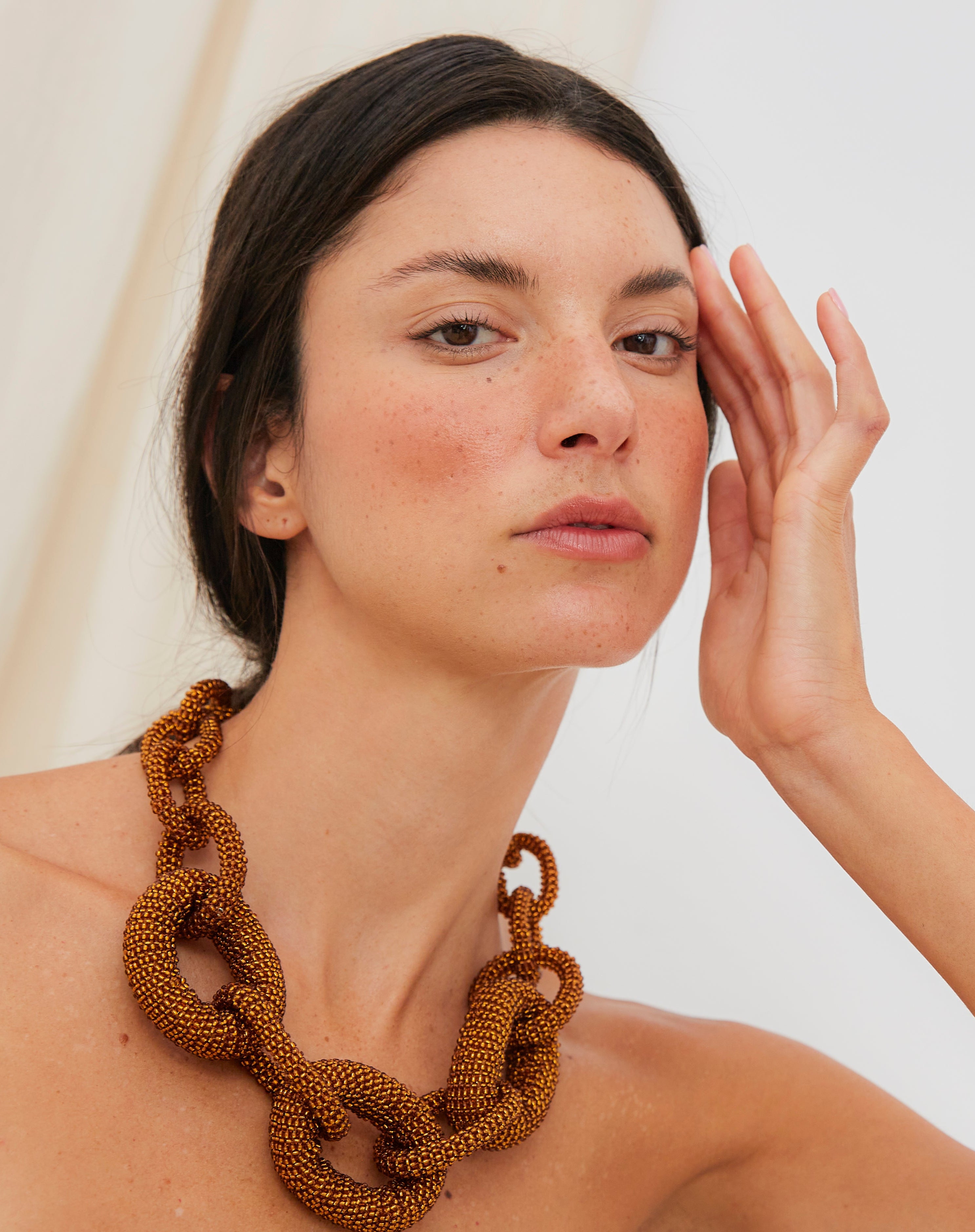 LINK BEADED NECKLACES OCHER OMBRE