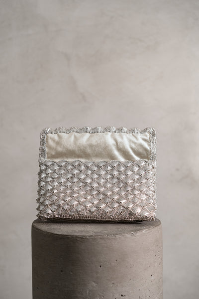 CLUTCH CONCHAS PLATA