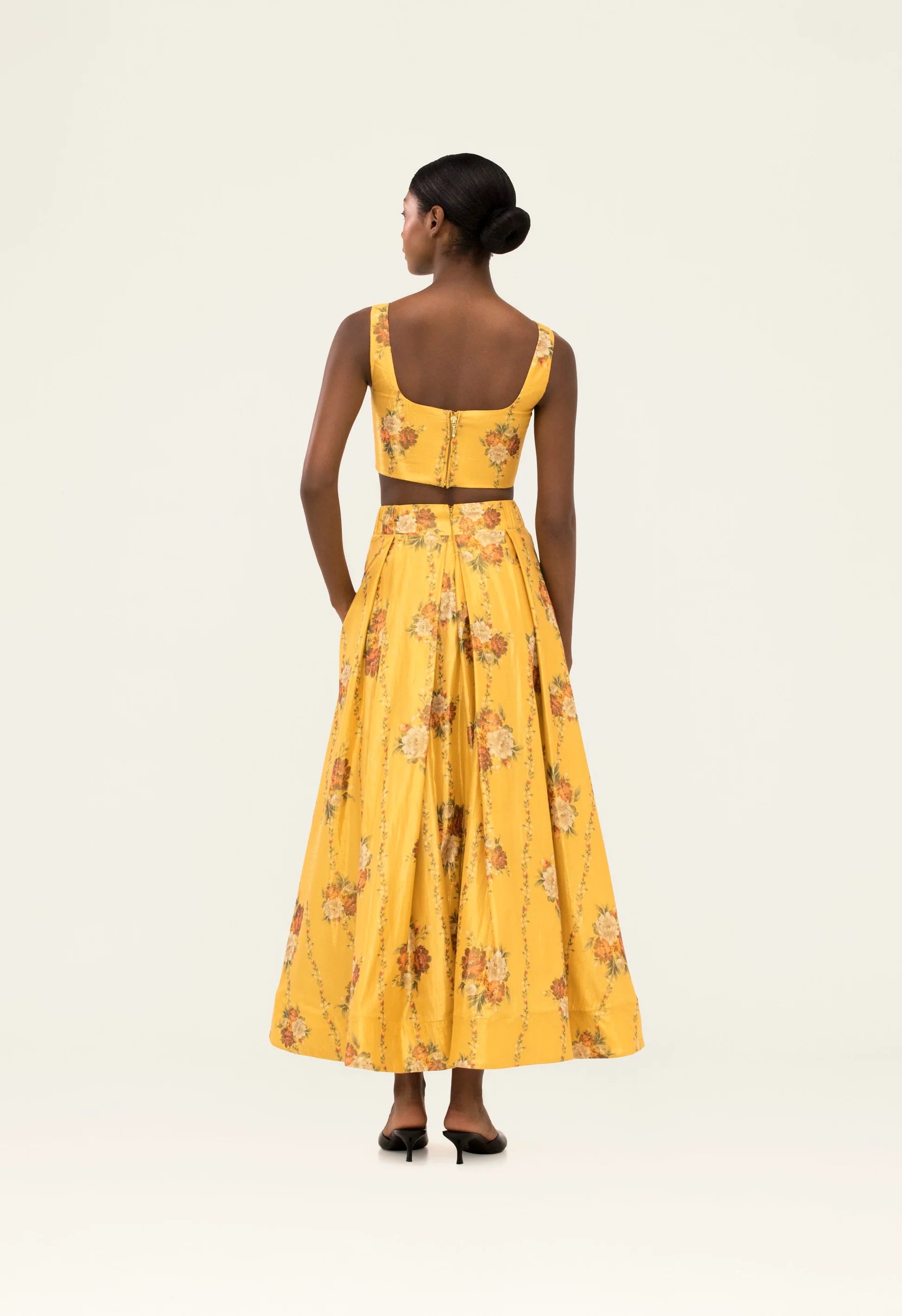 AMANDA PARAMO CROPPED TOP