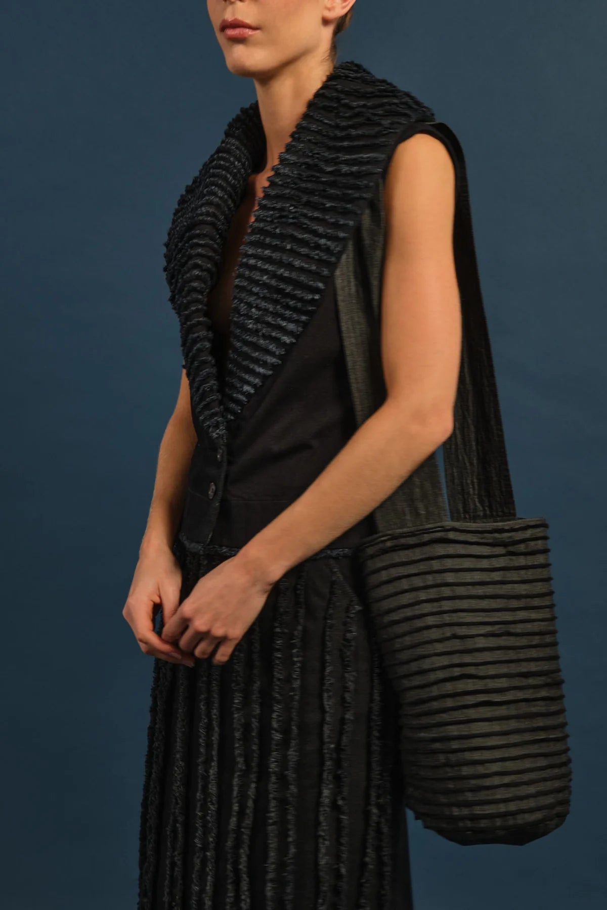 ARLES VEST