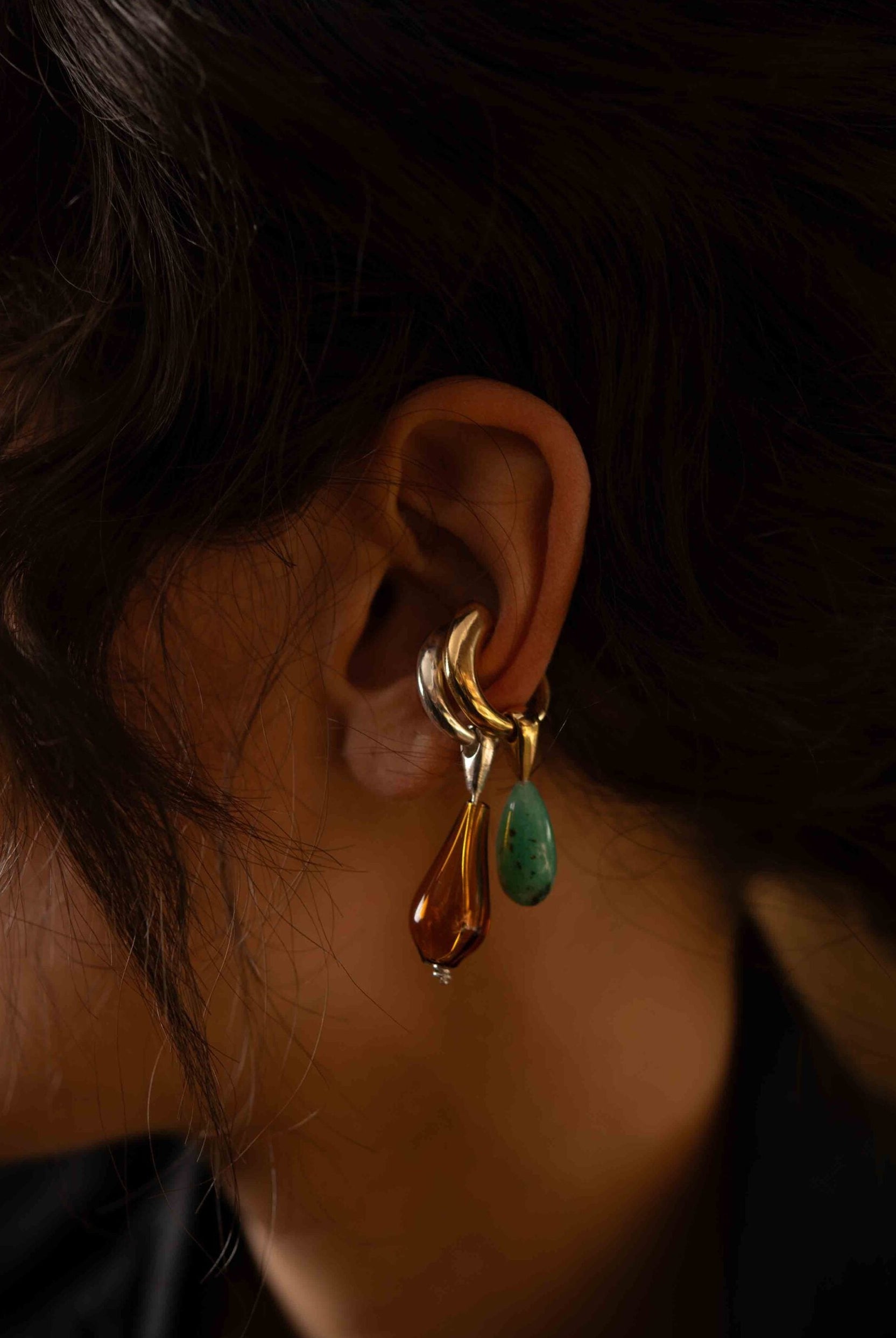 ENSO DROP EAR CUFF ESMERALDA