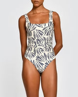 SOLE IVORY SHELLS ONE PIECE