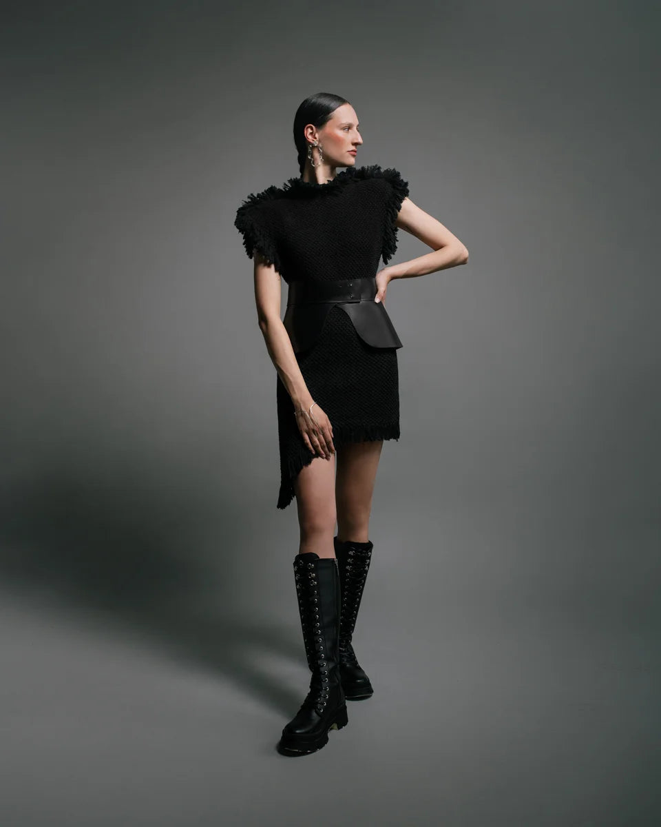 FAJÓN CUERO ALAS MONTAÑA