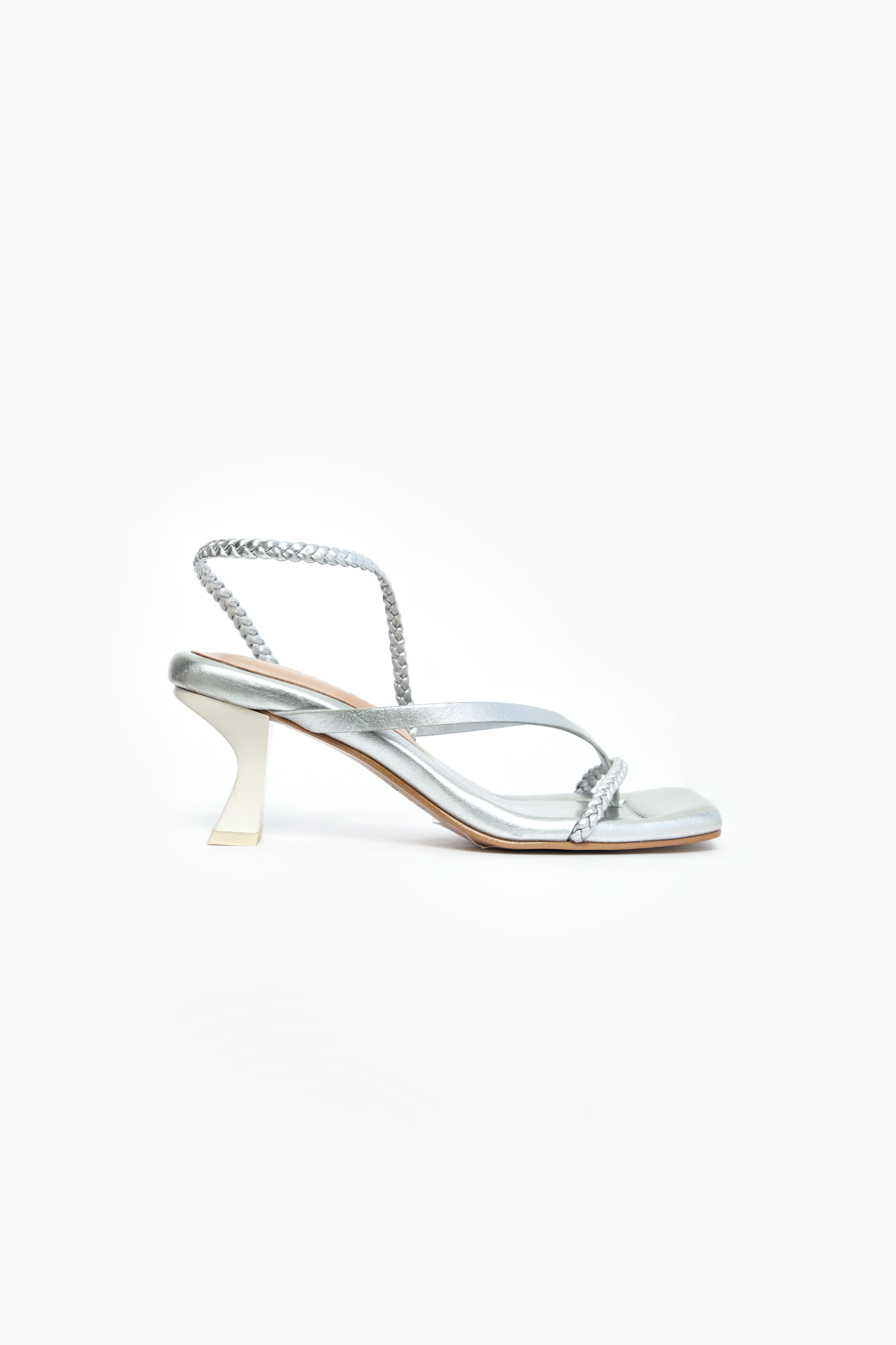 MACA SANDALS