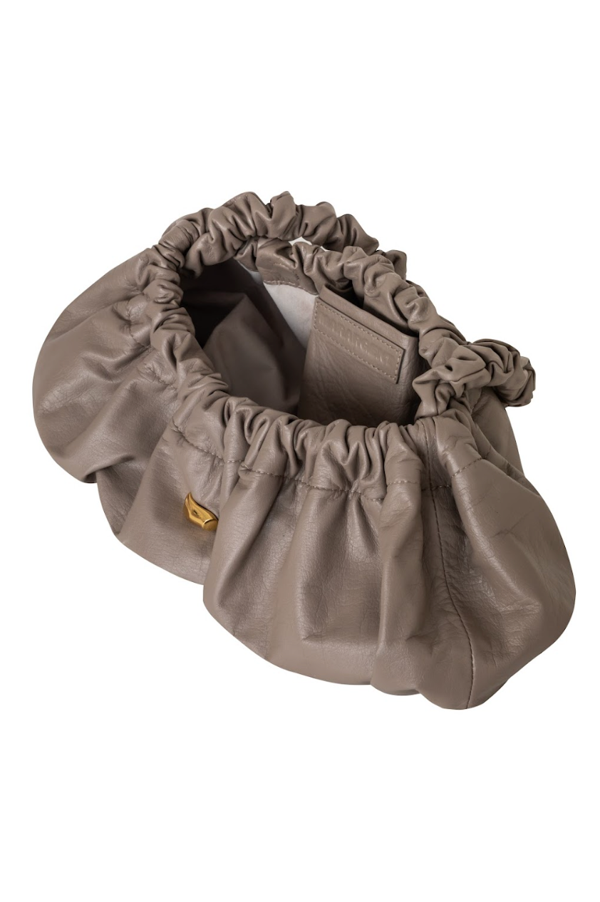 PIERRE G LEATHER BAG