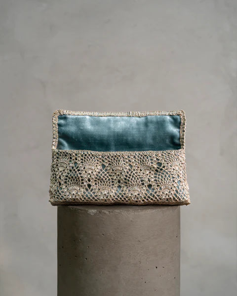 PINEAPPLE CLUTCH  ORO BLANCO