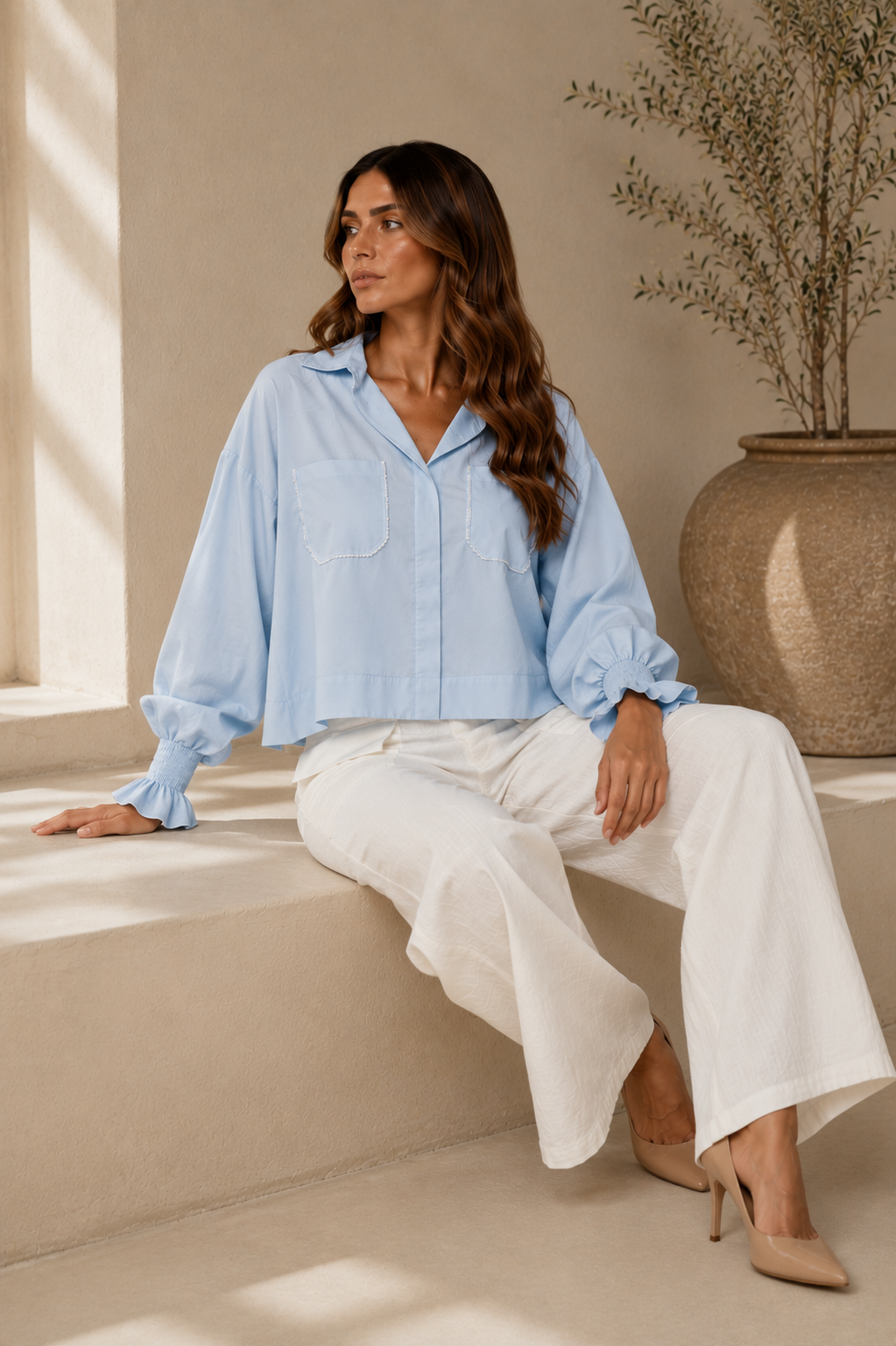 CAMISA BOLSILLOS BORDADO Y PERLAS