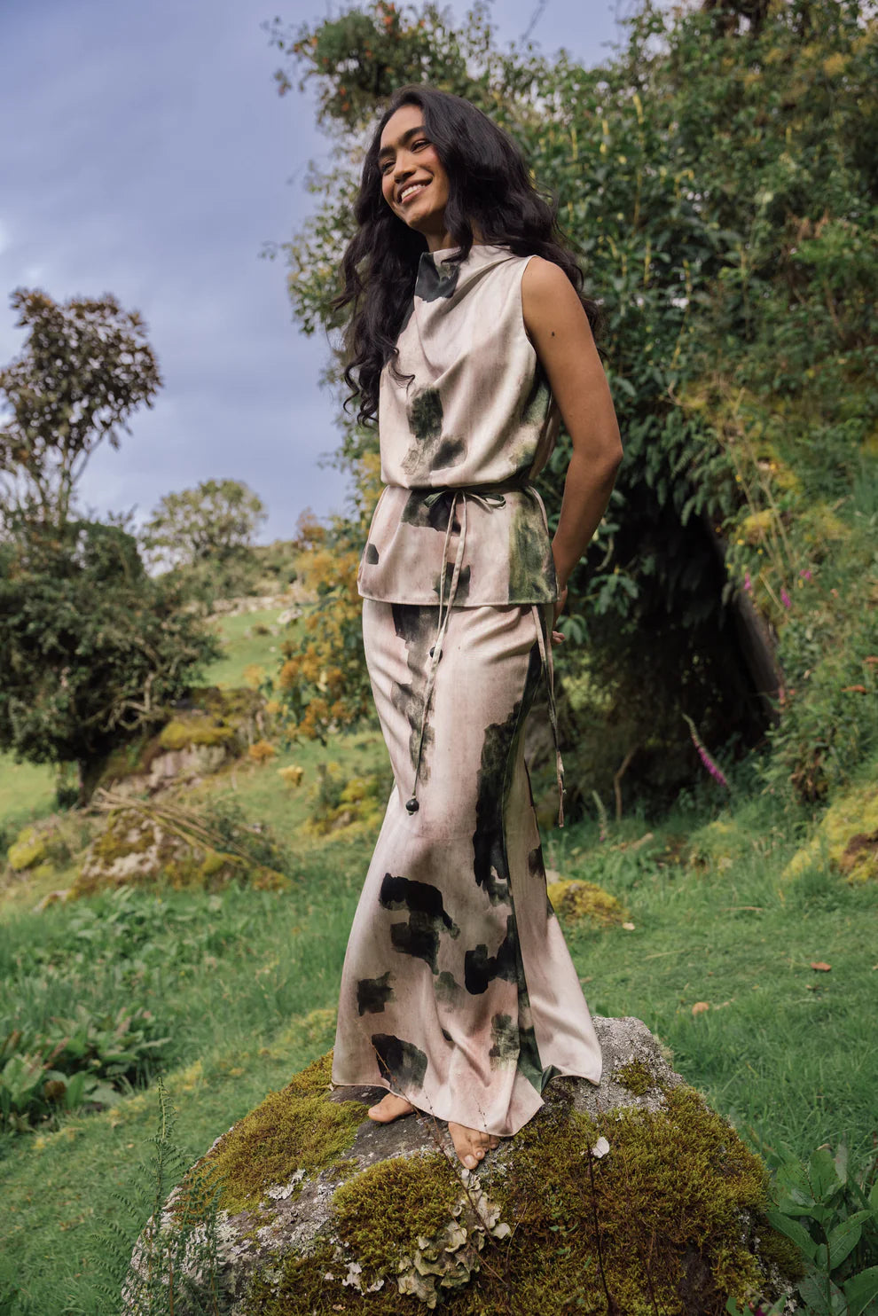 VIBEZA SKIRT