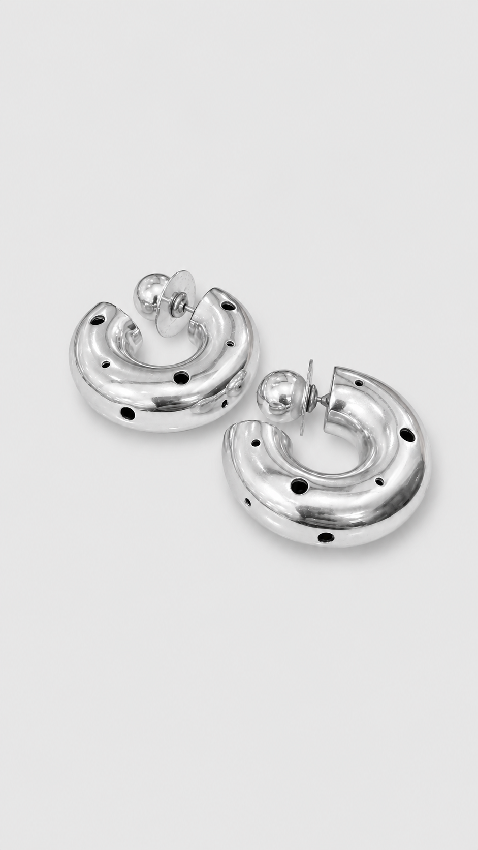 MEDIUM HOOPS EARRINGS