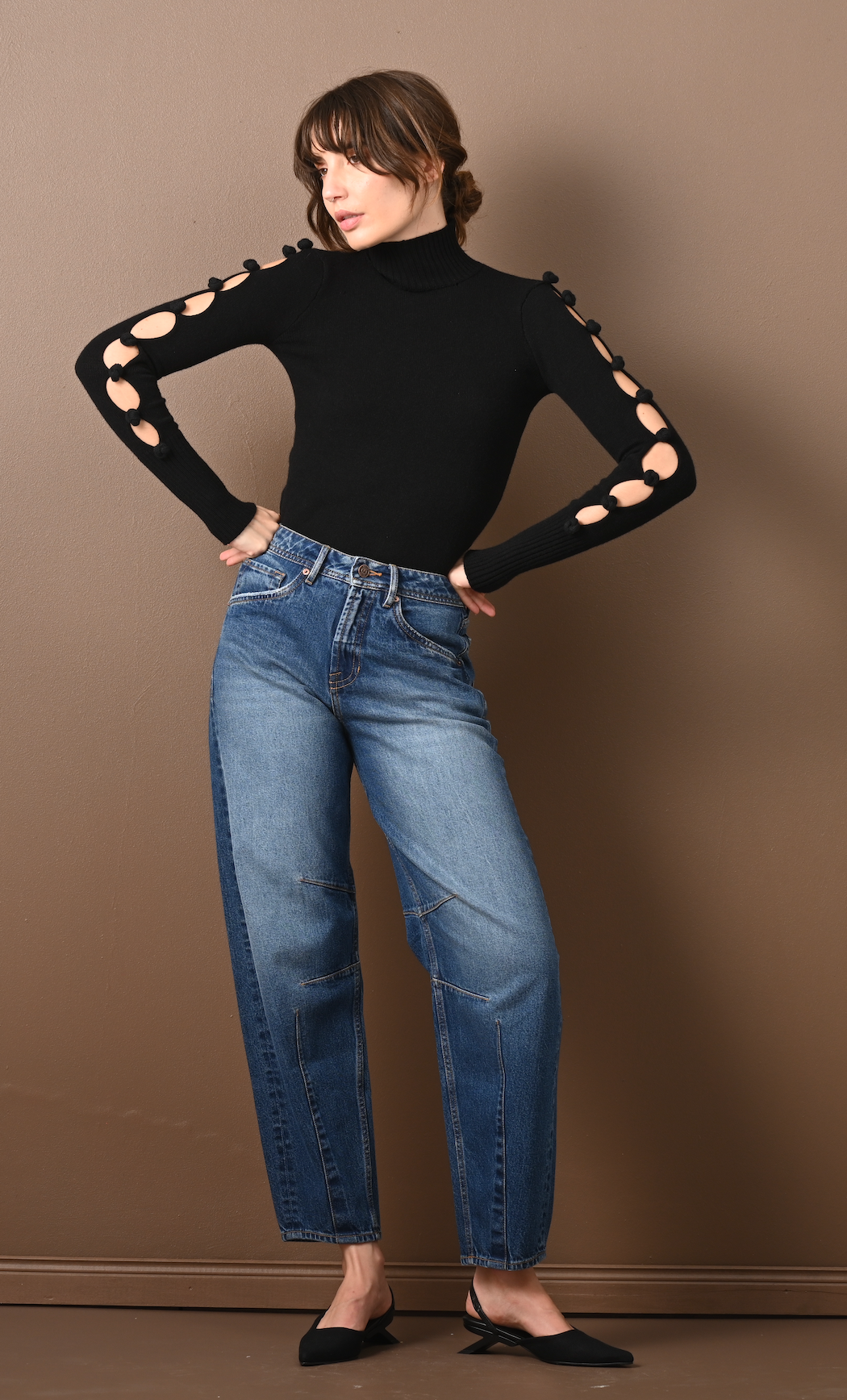 OLA BARREL HIGH RISE JEANS