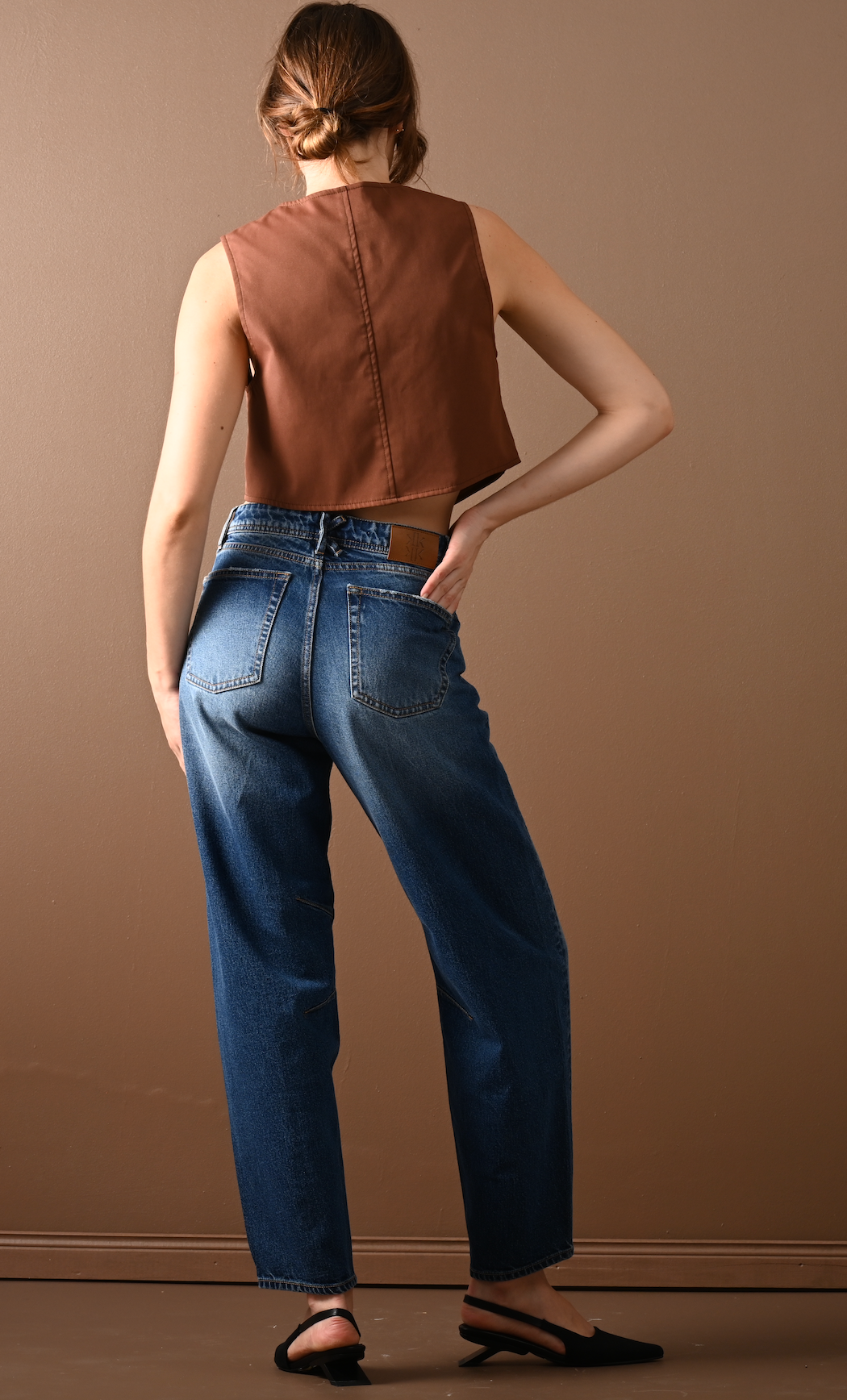 OLA BARREL HIGH RISE JEANS